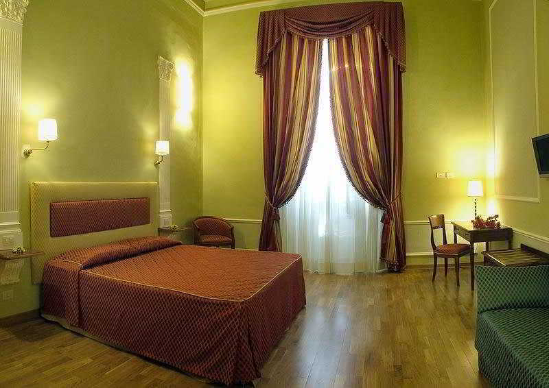 Hotel Bretagna Heritage - Alfieri Collezione Florens Exteriör bild